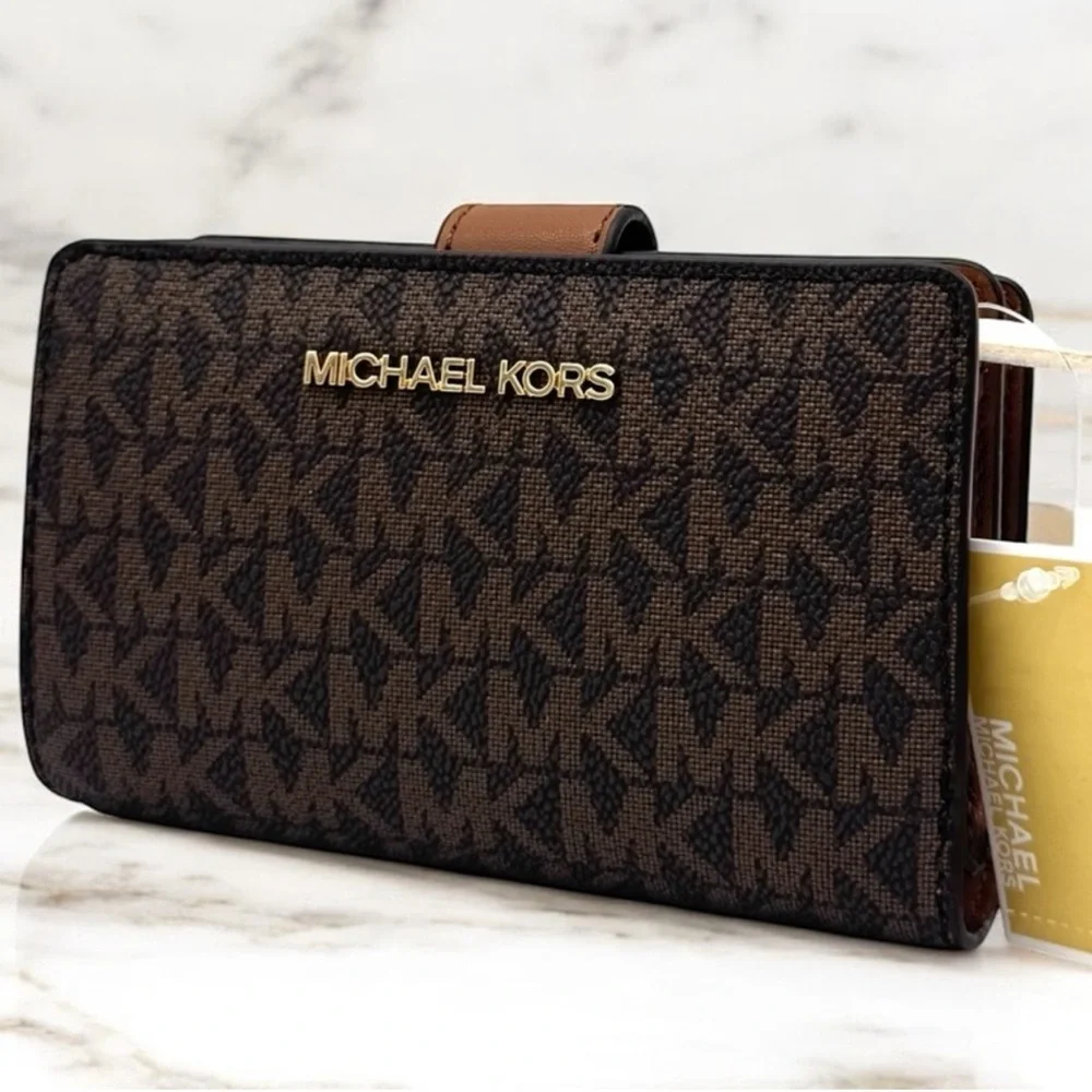 Michael Kors Medium Jet Set Travel Zip Chain Bifold Wallet Leather Brown